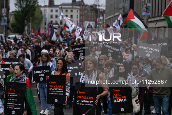 DUBLIN, IRELAND - MAY 18:
Pro-Palestinian activists from the Ireland Palestine Solidarity Campaign, supported by members of left-wing partie...