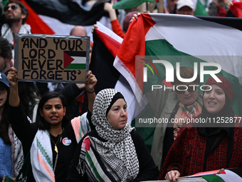 DUBLIN, IRELAND - MAY 18:
Pro-Palestinian activists from the Ireland Palestine Solidarity Campaign, supported by members of left-wing partie...