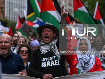 DUBLIN, IRELAND - MAY 18:
Pro-Palestinian activists from the Ireland Palestine Solidarity Campaign, supported by members of left-wing partie...