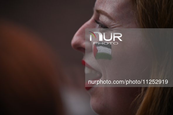 DUBLIN, IRELAND - MAY 18:
Pro-Palestinian activists from the Ireland Palestine Solidarity Campaign, supported by members of left-wing partie...