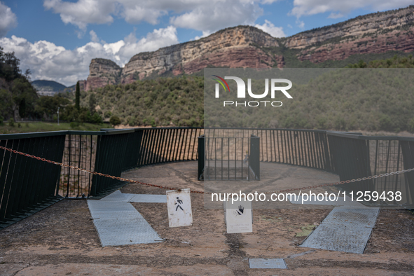 A view of the Sau reservoir at 20%, after a few weeks of rain that are softening the effects of the drought in Catalonia, in Osona, Spain, o...