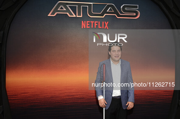 Alexis Arroyo is attending the red carpet of the Atlas fan event at Toreo Parque Central in Mexico City, Mexico, on May 21, 2024. (