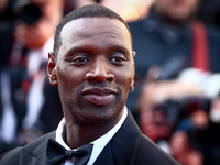 Omar Sy attends the Red Carpet of the closing ceremony at the 77th annual Cannes Film Festival at Palais des Festivals on May 25, 2024 in Ca...