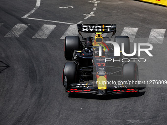 11 Sergio Perez (mex), Red Bull Racing RB20, action during the Formula 1 Grand Prix of Monaco 2024, 8th round of the 2024 Formula One World...