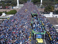 Faithful are participating in the 32nd March for Jesus promoted by the Renascer em Cristo Church in the Central region of Sao Paulo, on Thur...