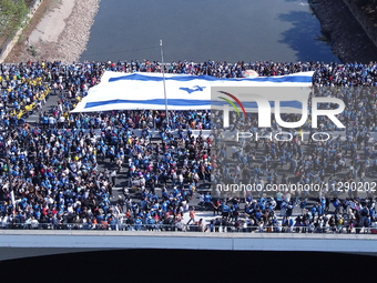 Faithful are participating in the 32nd March for Jesus promoted by the Renascer em Cristo Church in the Central region of Sao Paulo, on Thur...