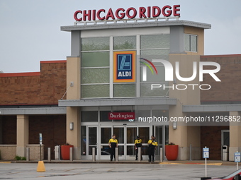 Security is blocking the entrance to Chicago Ridge Mall. Heavy police presence is following reports of an unconfirmed shooting at Chicago Ri...