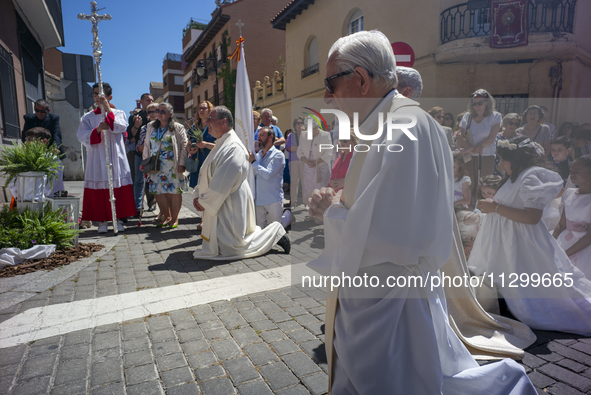 Hundreds of people are celebrating Corpus Christi Day with a procession in San Sebastian de los Reyes, Madrid, Spain, on June 2, 2024. Diffe...