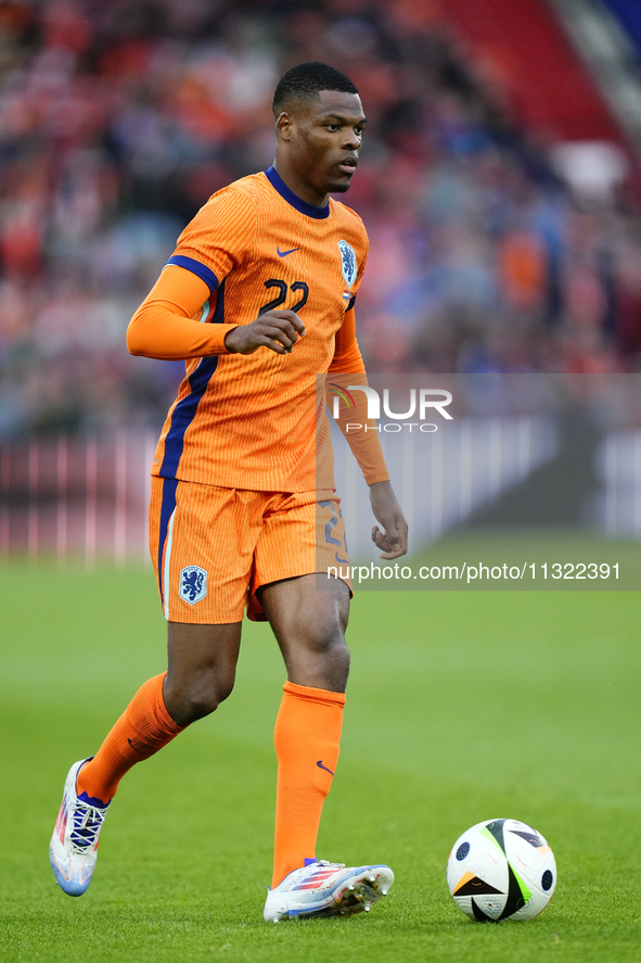 Denzel Dumfries Right Midfield of Netherland and Inter Milan during the international friendly match between Netherlands and Iceland at De K...