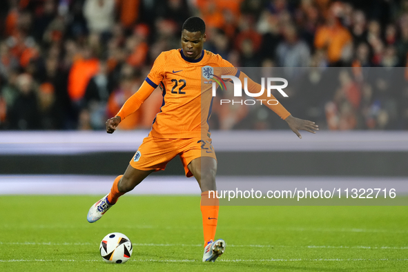 Denzel Dumfries Right Midfield of Netherland and Inter Milan during the international friendly match between Netherlands and Iceland at De K...