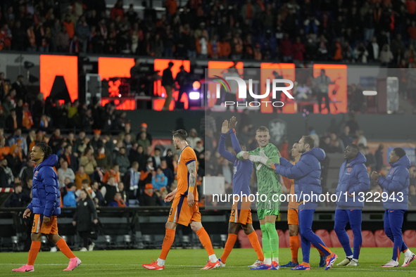 Netherland players celebrate victory after the international friendly match between Netherlands and Iceland at De Kuip on June 10, 2024 in R...