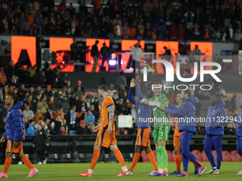 Netherland players celebrate victory after the international friendly match between Netherlands and Iceland at De Kuip on June 10, 2024 in R...