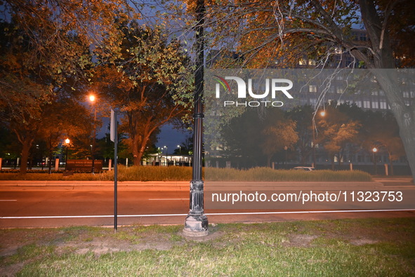 Police are present following a reported fence jumper at the Federal Bureau of Investigation (FBI) building in Chicago, Illinois, United Stat...