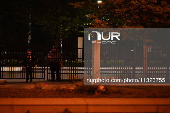 Police are present following a reported fence jumper at the Federal Bureau of Investigation (FBI) building in Chicago, Illinois, United Stat...