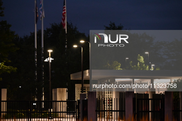 Police are present following a reported fence jumper at the Federal Bureau of Investigation (FBI) building in Chicago, Illinois, United Stat...