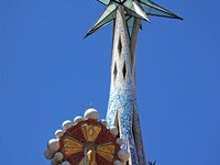 A crane is being installed in the Sagrada Familia to undertake the final works of the basilica. The 203-meter crane, of which there are only...