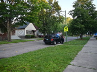 Chicago police are at the scene of an early morning mass shooting. Four people are being shot in a mass shooting in Chicago, Illinois, Unite...