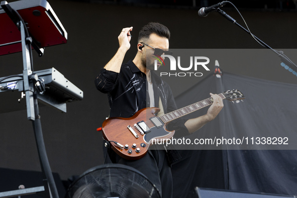 Dominic Craik of Nothing But Thieves is performing live in concert during the I-Days Festival 2024 in Milano, Italy, on June 16, 2024 