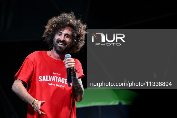 Gio Evan is performing during the Moksa Bar Il Primo Lido Itinerante Tour 2024 at Villa Ada Festival, in Rome, Italy, on June 16, 2024. 