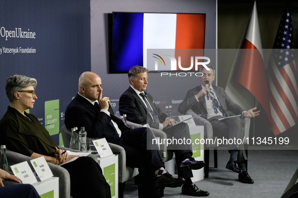 Natalka CMOC, Ambassador of Canada to Ukraine, Pawel Kowal, head of the Foreign Affairs Committee of the Sejm of Poland, Jarostaw TIMOFIEJUK...