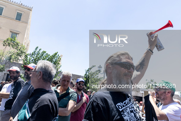 Gathering and protest march of LARCO workers, with the participation of public and private sector trade unions, Athens, June 20, 2024. 