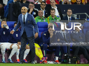 Luciano Spalletti head coach of Italy gives instructions during the UEFA EURO 2024 group stage match between Spain and Italy at Arena AufSch...