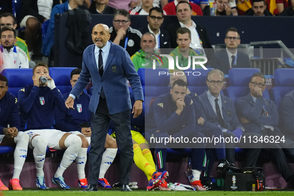 Luciano Spalletti head coach of Italy gives instructions during the UEFA EURO 2024 group stage match between Spain and Italy at Arena AufSch...