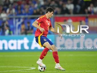 Robin Le Normand centre-back of Spain and Real Sociedad controls the ball during the UEFA EURO 2024 group stage match between Spain and Ital...