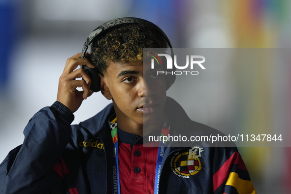 Lamine Yamal right winger of Spain and FC Barcelona prior the UEFA EURO 2024 group stage match between Spain and Italy at Arena AufSchalke o...