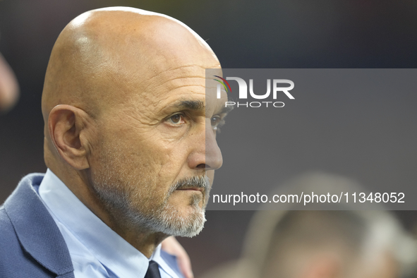 Luciano Spalletti head coach of Italy during the UEFA EURO 2024 group stage match between Spain and Italy at Arena AufSchalke on June 20, 20...