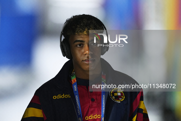 Lamine Yamal right winger of Spain and FC Barcelona prior the UEFA EURO 2024 group stage match between Spain and Italy at Arena AufSchalke o...