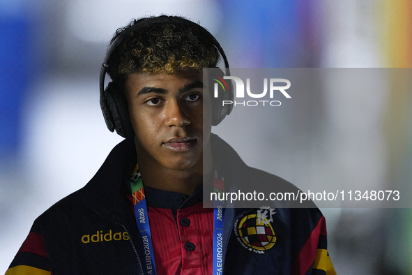 Lamine Yamal right winger of Spain and FC Barcelona prior the UEFA EURO 2024 group stage match between Spain and Italy at Arena AufSchalke o...