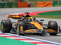 Oscar Piastri, from McLaren Formula 1 Team, is arriving at the Barcelona Catalunya circuit, in Barcelona, Spain, on June 21, 2024. (