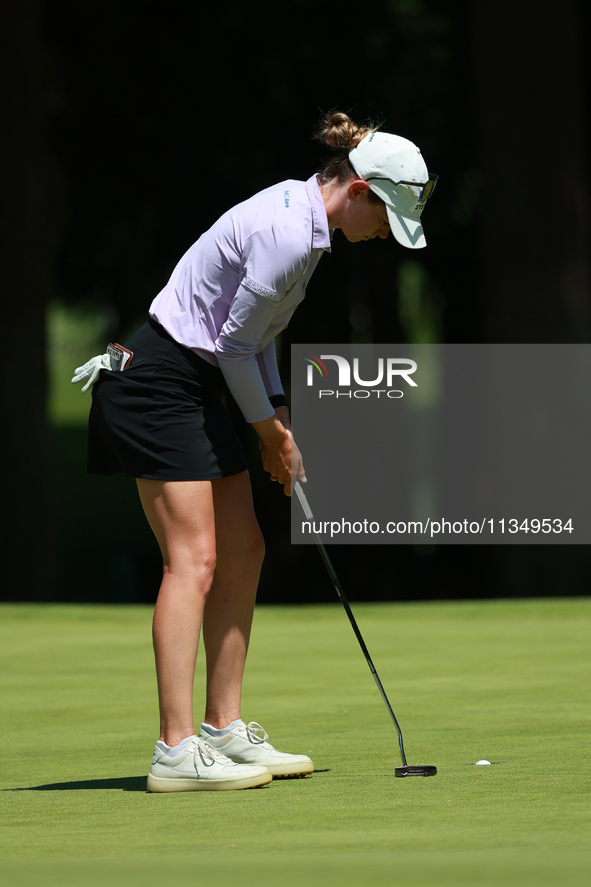 Sarah Schmelzel of the United States follows her birdie on the 18th green during Day Two of the KPMG Women's PGA Championship at Sahalee Cou...