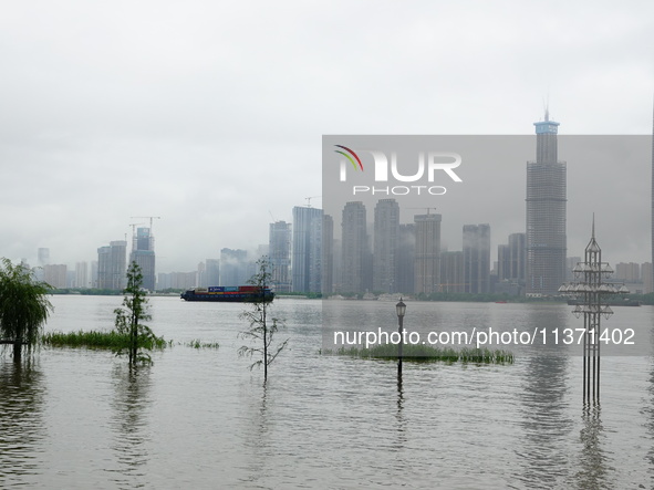 The Hankou Riverbank Park of the Yangtze River is flooding in Wuhan, China, on June 29, 2024. Heavy rain is continuing in Wuhan. 