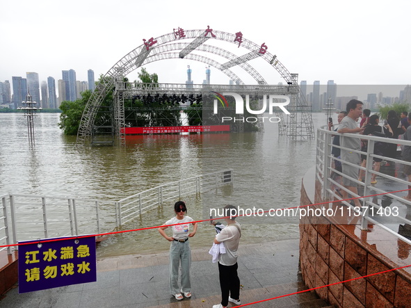 The Hankou Riverbank Park of the Yangtze River is flooding in Wuhan, China, on June 29, 2024. Heavy rain is continuing in Wuhan. 