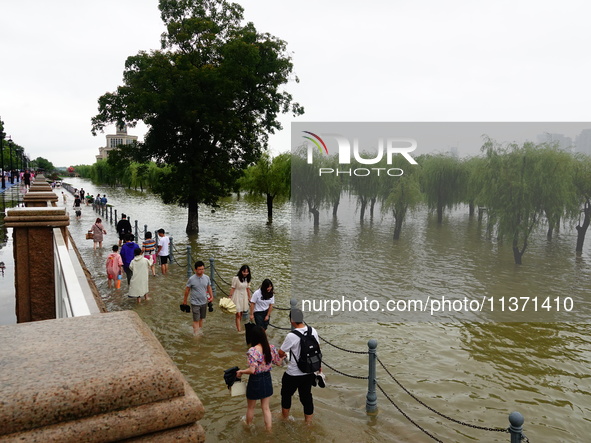 The Hankou Riverbank Park of the Yangtze River is flooding in Wuhan, China, on June 29, 2024. Heavy rain is continuing in Wuhan. 