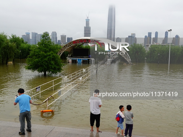 The Hankou Riverbank Park of the Yangtze River is flooding in Wuhan, China, on June 29, 2024. Heavy rain is continuing in Wuhan. 