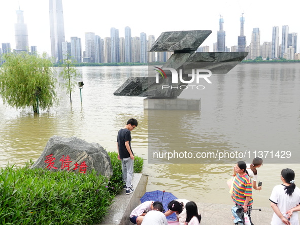 The Hankou Riverbank Park of the Yangtze River is flooding in Wuhan, China, on June 29, 2024. Heavy rain is continuing in Wuhan. 