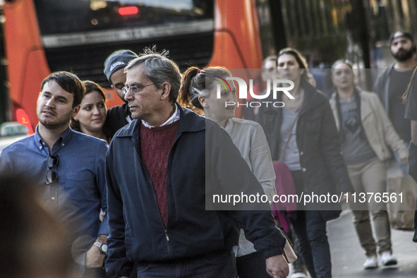 Pedestrians are facing a freezing winter morning on Avenida Paulista in Sao Paulo, on July 01, 2024. 