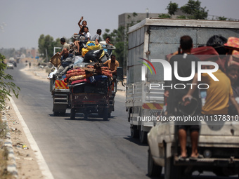 Displaced Palestinians are leaving an area in east Khan Yunis after the Israeli army issues a new evacuation order for parts of the city and...