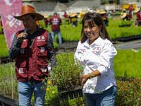 Engineer Columba Lopez Gutierrez, Director of Natural Resources and Rural Development (CORENADR), is giving the starting signal for the ''Gr...