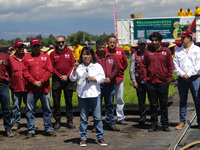 Engineer Columba Lopez Gutierrez, Director of Natural Resources and Rural Development (CORENADR), is giving the starting signal for the ''Gr...