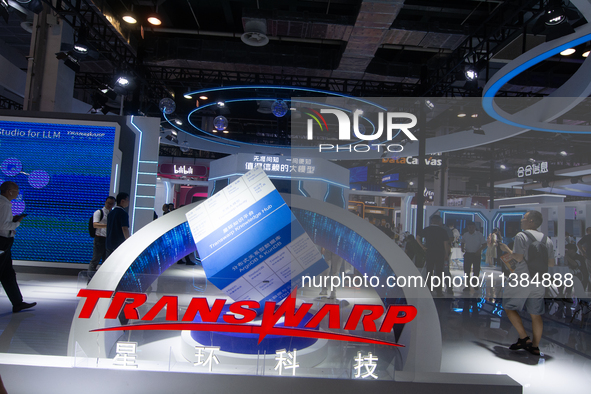 Visitors are visiting the Transwarp stand at the World Artificial Intelligence Conference at the Shanghai World Expo Exhibition Center in Sh...