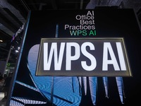 Visitors are visiting the WPS AI 2.0 version launched by Kingsoft Office at the 2024 World Artificial Intelligence Conference in Shanghai, C...