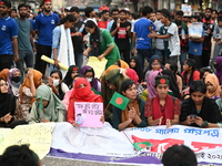 Students and job aspirants are blocking the Gulisthan intersection during a protest demanding the reinstatement of the Bangladesh government...