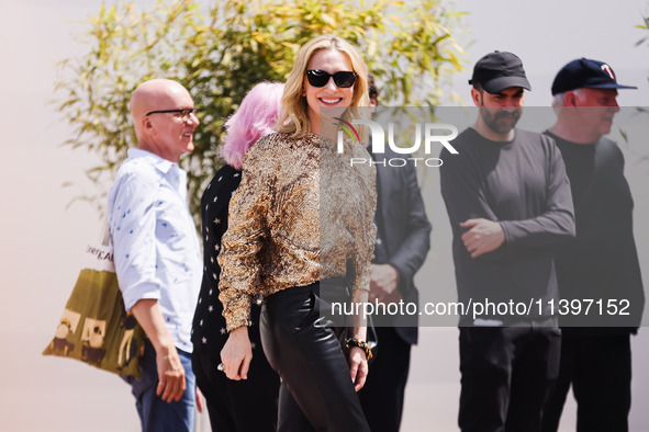 Cate Blanchett is arriving at the photocall of Rumours during the 77th Festival de Cannes in Cannes, France, on May 19, 2024 