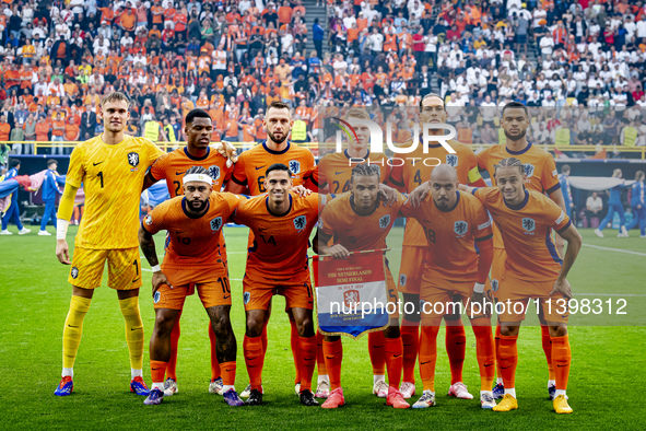 The Netherlands team is posing for a photo during the match between the Netherlands and England (EURO 2024) at the BVB Stadion Dortmund for...