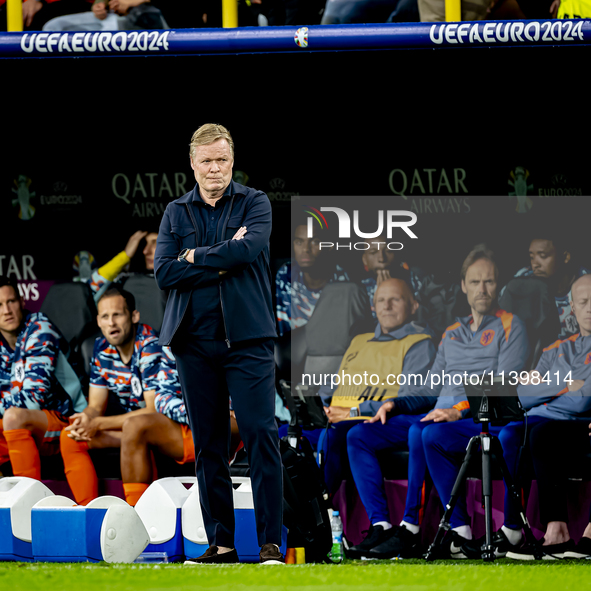 Netherlands trainer Ronald Koeman is coaching during the match between the Netherlands and England (EURO 2024) at the BVB Stadion Dortmund f...