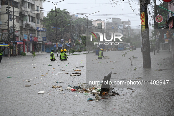 The drum of incessant rainfall woke the people of Dhaka city on Friday as a heavy monsoon shower poured down on the capital.

The rain, wh...